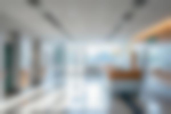 2025上海牙齿美白价格表公开！冷光美白/瓷贴面/皓齿美白哪家强？